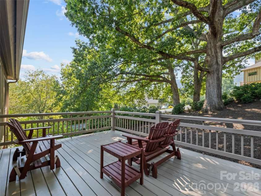 18 Covey Trail, Waynesville, NC 28786.  MLS# CAR4423852, YatesRealty ID 50353. 