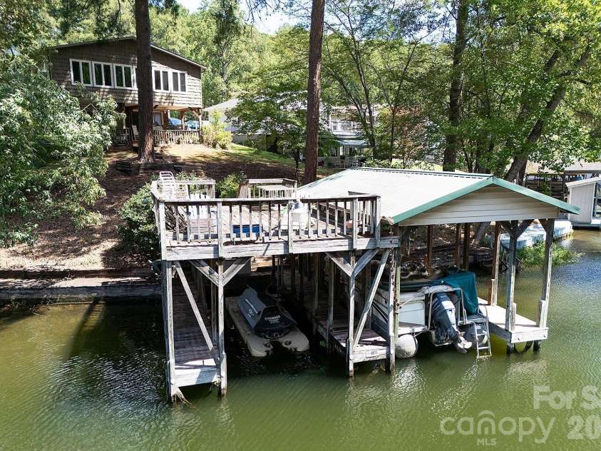 334 Fairway Shores Road, Mount Gilead, NC 27306.  MLS# CAR4421703, YatesRealty ID 50356. 
