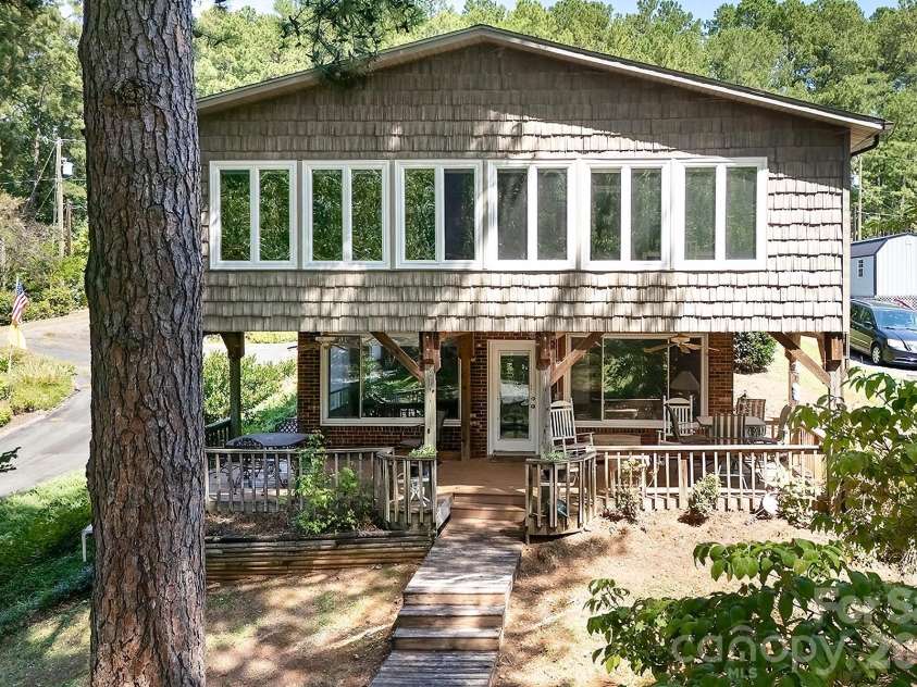 334 Fairway Shores Road, Mount Gilead, NC 27306.  MLS# CAR4421703, YatesRealty ID 50356. 