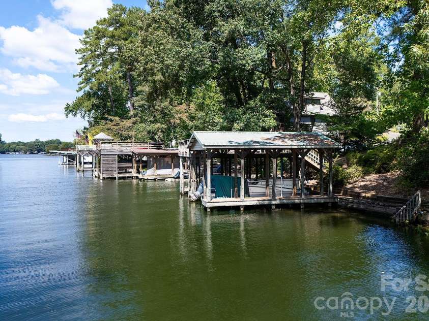334 Fairway Shores Road, Mount Gilead, NC 27306.  MLS# CAR4421703, YatesRealty ID 50356. 
