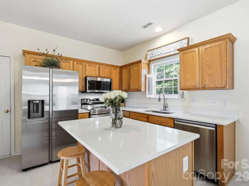 7202 Red Bush Court, Indian Trail, NC 28079.  MLS# CAR4417743, YatesRealty ID 50359. 