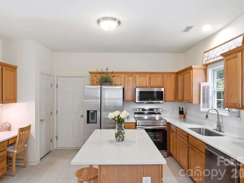7202 Red Bush Court, Indian Trail, NC 28079.  MLS# CAR4417743, YatesRealty ID 50359. 