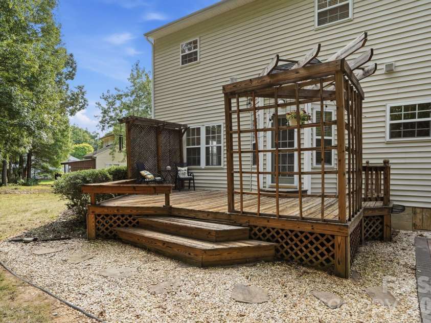 7202 Red Bush Court, Indian Trail, NC 28079.  MLS# CAR4417743, YatesRealty ID 50359. 