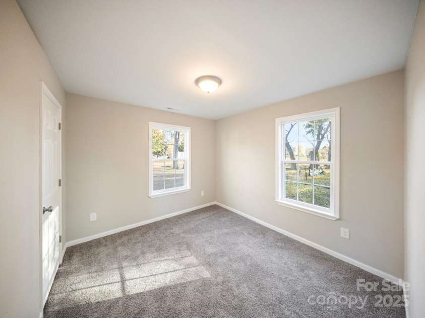 552 Locust Street, Rock Hill, SC 29730.  MLS# CAR4321292, YatesRealty ID 5036. 