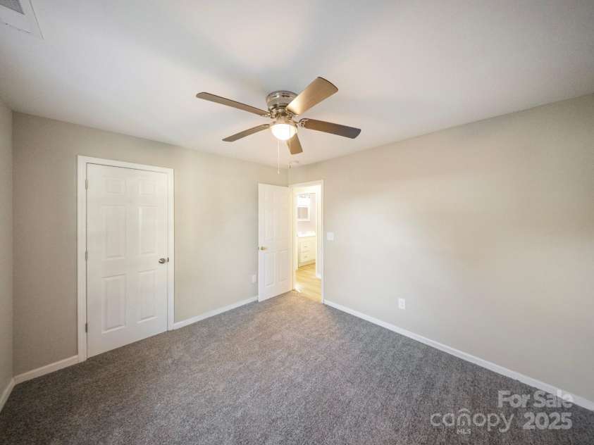552 Locust Street, Rock Hill, SC 29730.  MLS# CAR4321292, YatesRealty ID 5036. 