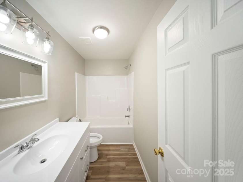 552 Locust Street, Rock Hill, SC 29730.  MLS# CAR4321292, YatesRealty ID 5036. 