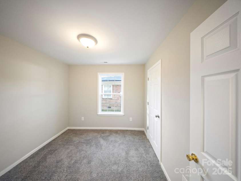 552 Locust Street, Rock Hill, SC 29730.  MLS# CAR4321292, YatesRealty ID 5036. 