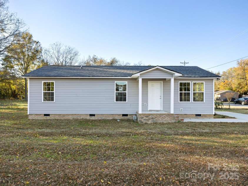 552 Locust Street, Rock Hill, SC 29730.  MLS# CAR4321292, YatesRealty ID 5036. 
