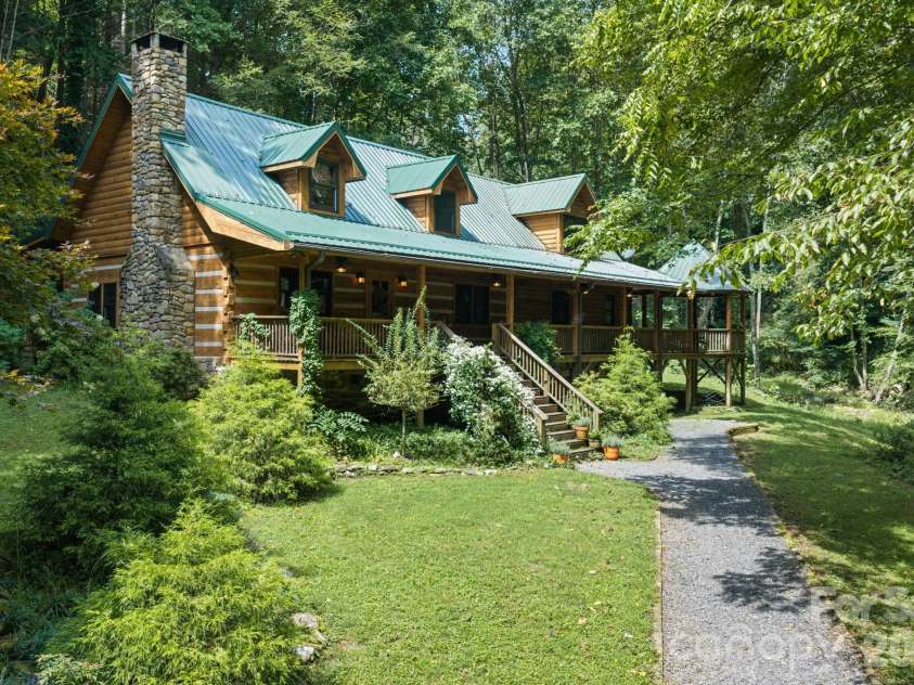 982 Jakes Mountain Road, Deep Gap, NC 28618.  MLS# CAR4423601, YatesRealty ID 50361. 