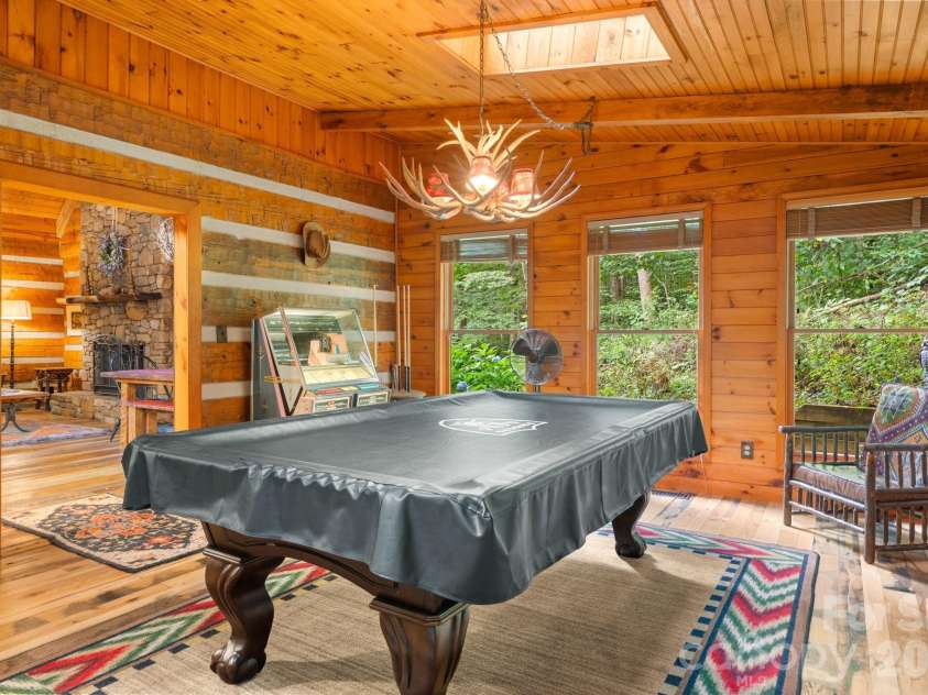982 Jakes Mountain Road, Deep Gap, NC 28618.  MLS# CAR4423601, YatesRealty ID 50361. 