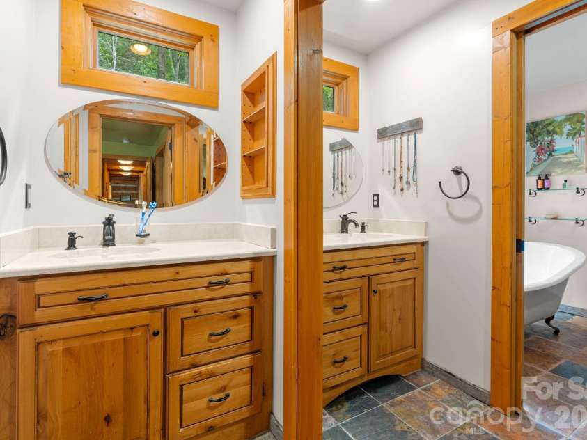 982 Jakes Mountain Road, Deep Gap, NC 28618.  MLS# CAR4423601, YatesRealty ID 50361. 