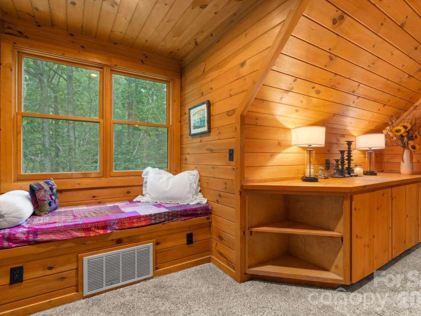 982 Jakes Mountain Road, Deep Gap, NC 28618.  MLS# CAR4423601, YatesRealty ID 50361. 