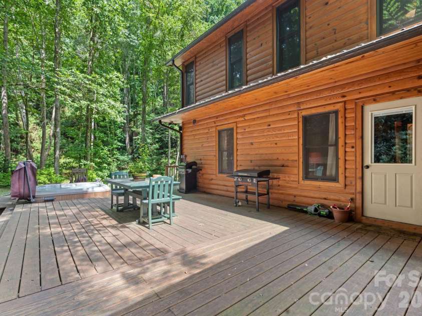982 Jakes Mountain Road, Deep Gap, NC 28618.  MLS# CAR4423601, YatesRealty ID 50361. 