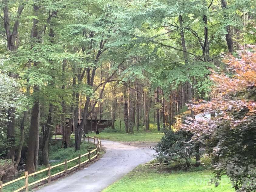 982 Jakes Mountain Road, Deep Gap, NC 28618.  MLS# CAR4423601, YatesRealty ID 50361. 