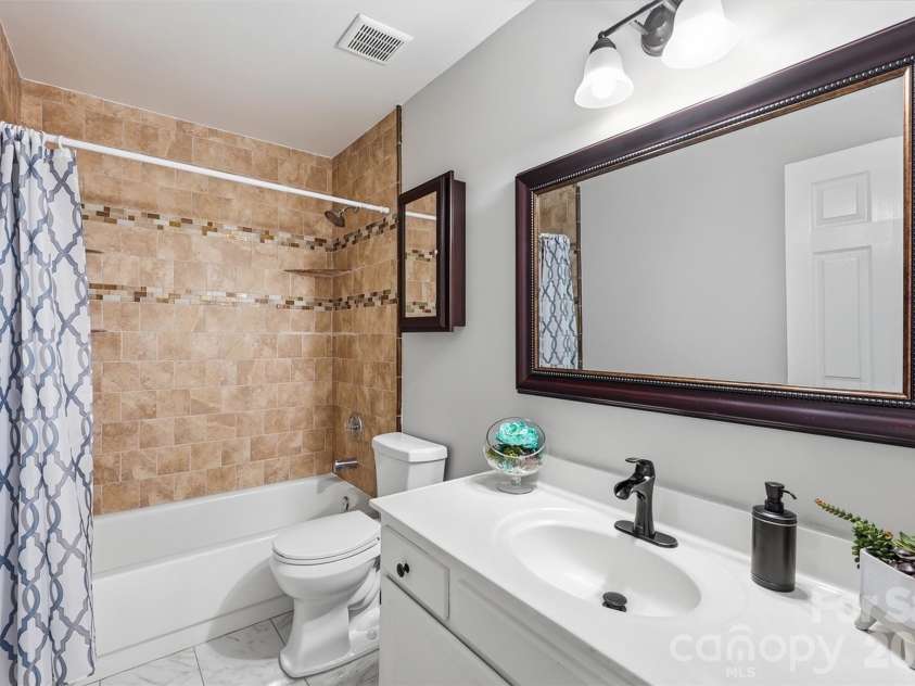 9209 Plashet Lane, Mint Hill, NC 28227.  MLS# CAR4422275, YatesRealty ID 50363. 