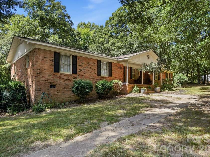 4323 Weddington Road, Monroe, NC 28110.  MLS# CAR4423652, YatesRealty ID 50364. 