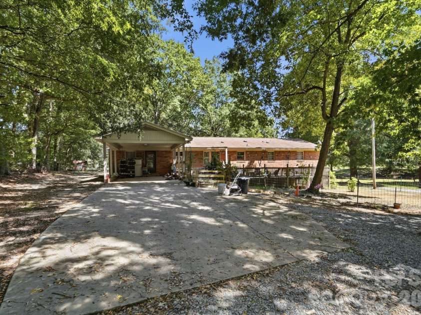 4323 Weddington Road, Monroe, NC 28110.  MLS# CAR4423652, YatesRealty ID 50364. 