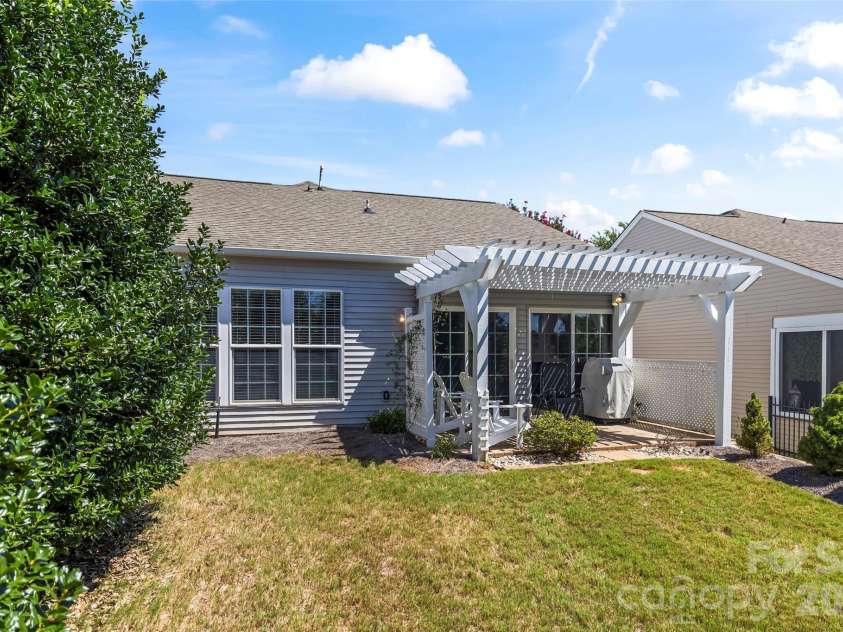 17444 Hawks View Drive, Indian Land, SC 29707.  MLS# CAR4412008, YatesRealty ID 50365. 