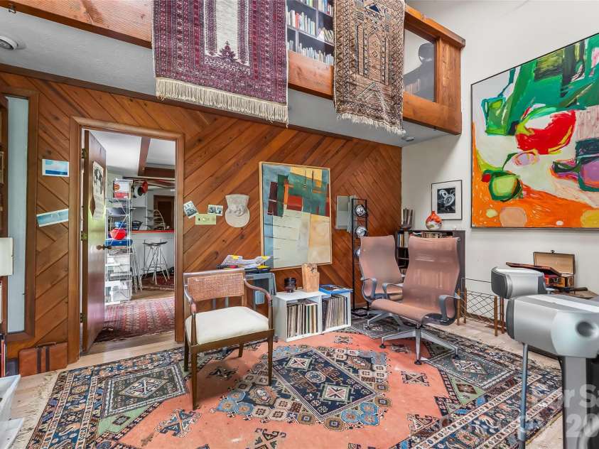 18 Mayfield Road, Asheville, NC 28804.  MLS# CAR4399015, YatesRealty ID 50366. 