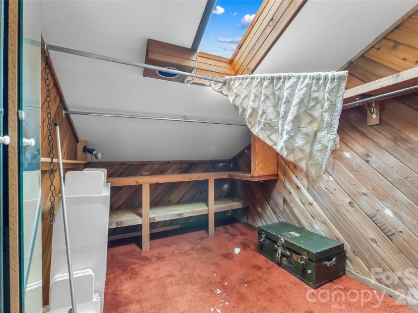18 Mayfield Road, Asheville, NC 28804.  MLS# CAR4399015, YatesRealty ID 50366. 