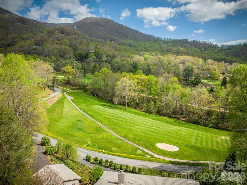 476 Waterford Drive, Maggie Valley, NC 28751.  MLS# CAR4423224, YatesRealty ID 50368. 18 hole golf course