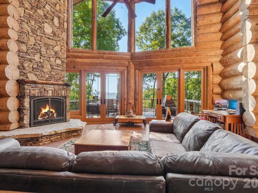 476 Waterford Drive, Maggie Valley, NC 28751.  MLS# CAR4423224, YatesRealty ID 50368. Seating Area with a view