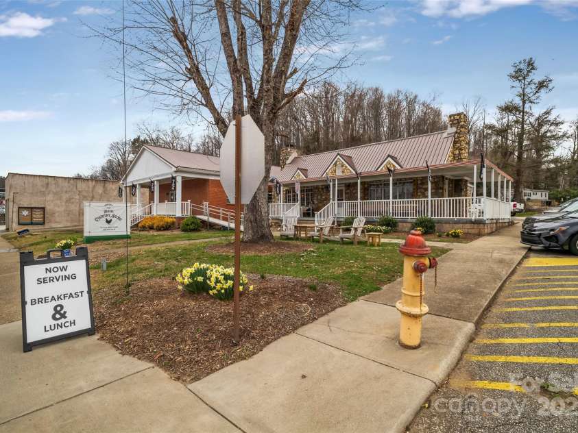 186 South Slope Lane, Old Fort, NC 28762.  MLS# CAR4217959, YatesRealty ID 5037. Downtown Old Fort