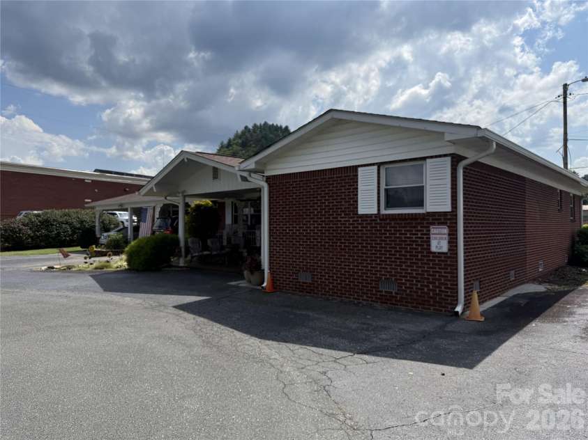 251 Rodney Orr ByPass, Robbinsville, NC 28771.  MLS# CAR4423007, YatesRealty ID 50370. 