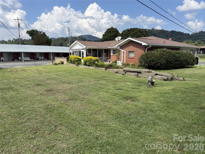 251 Rodney Orr ByPass, Robbinsville, NC 28771.  MLS# CAR4423007, YatesRealty ID 50370. 