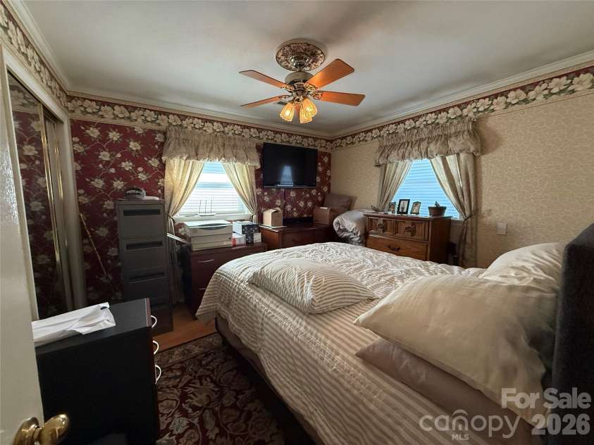 251 Rodney Orr ByPass, Robbinsville, NC 28771.  MLS# CAR4423007, YatesRealty ID 50370. 