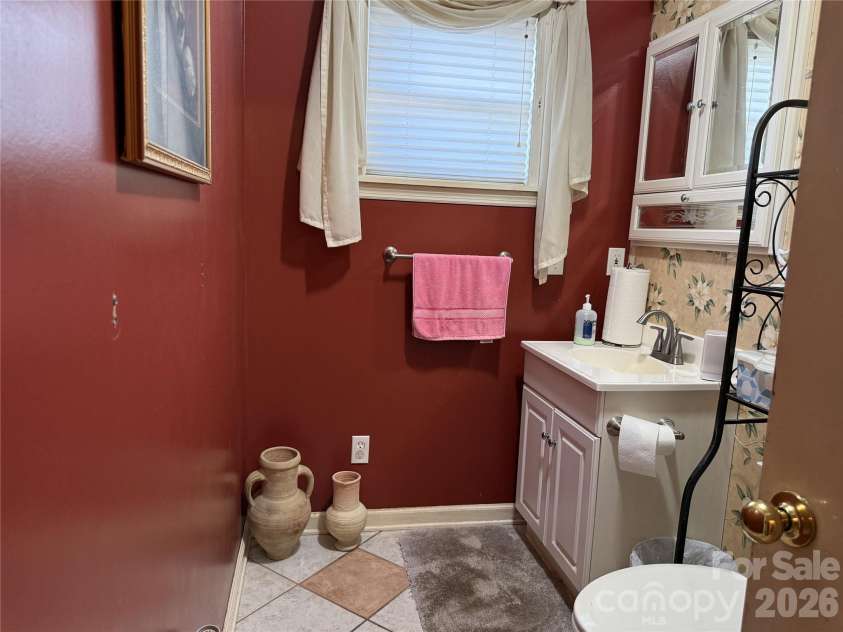 251 Rodney Orr ByPass, Robbinsville, NC 28771.  MLS# CAR4423007, YatesRealty ID 50370. 