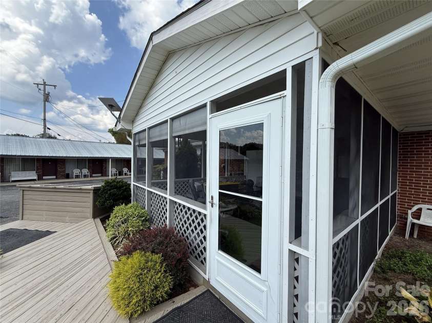 251 Rodney Orr ByPass, Robbinsville, NC 28771.  MLS# CAR4423007, YatesRealty ID 50370. 