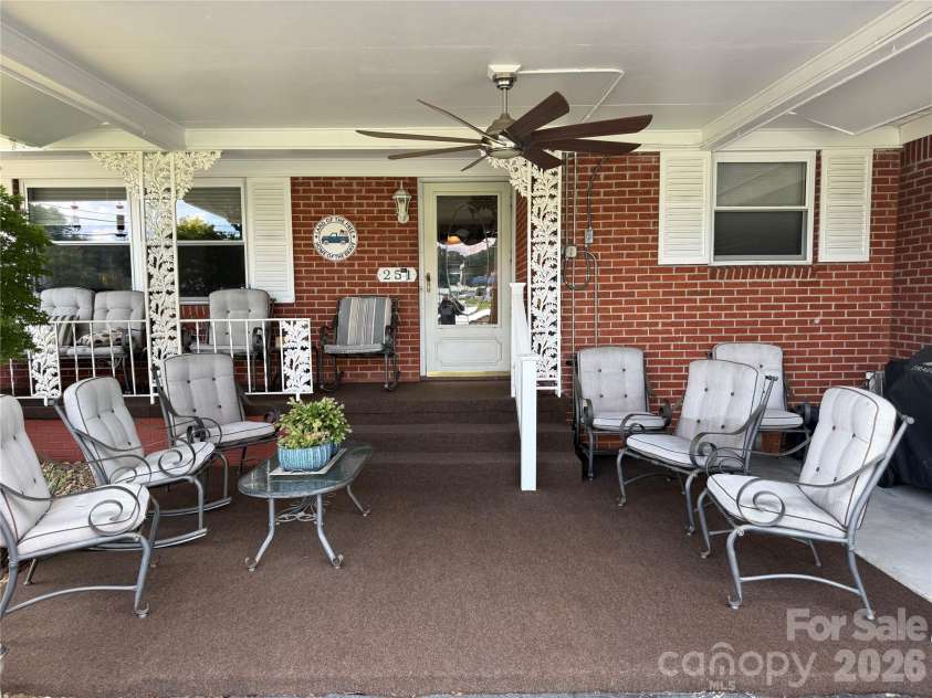 251 Rodney Orr ByPass, Robbinsville, NC 28771.  MLS# CAR4423007, YatesRealty ID 50370. 