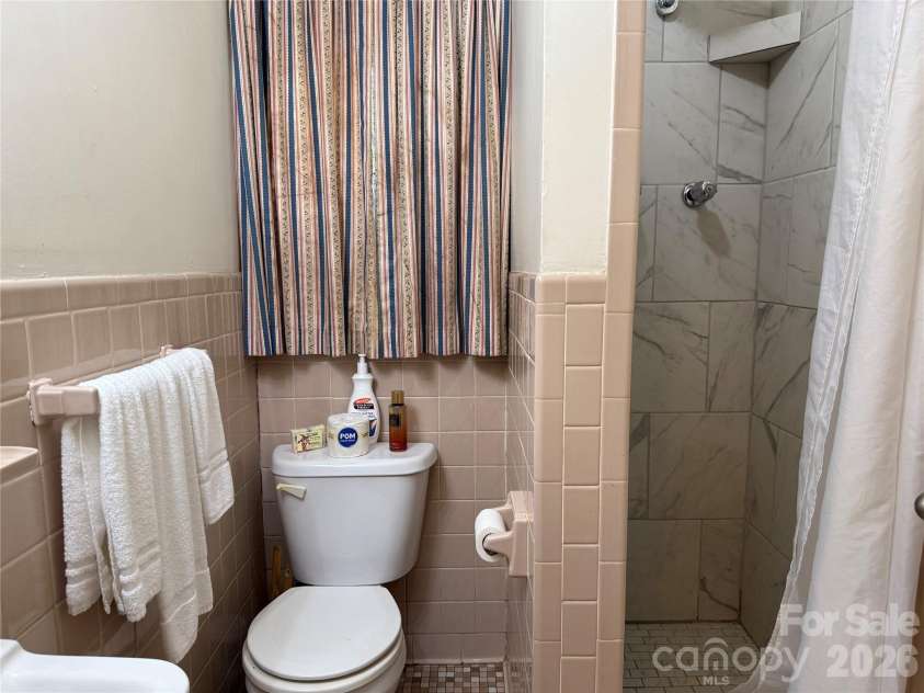 251 Rodney Orr ByPass, Robbinsville, NC 28771.  MLS# CAR4423007, YatesRealty ID 50370. 