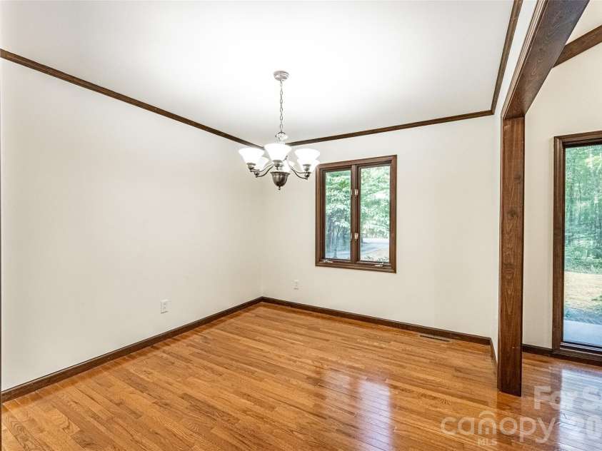 565 Oak Ridge Run, Salisbury, NC 28146.  MLS# CAR4423097, YatesRealty ID 50377. Dining room