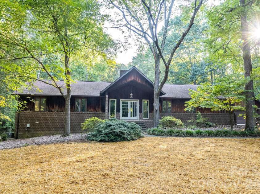 565 Oak Ridge Run, Salisbury, NC 28146.  MLS# CAR4423097, YatesRealty ID 50377. Front of home