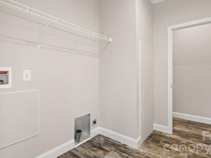 2820 rock chimney Circle, Lancaster, SC 29720.  MLS# CAR4423731, YatesRealty ID 50379. 