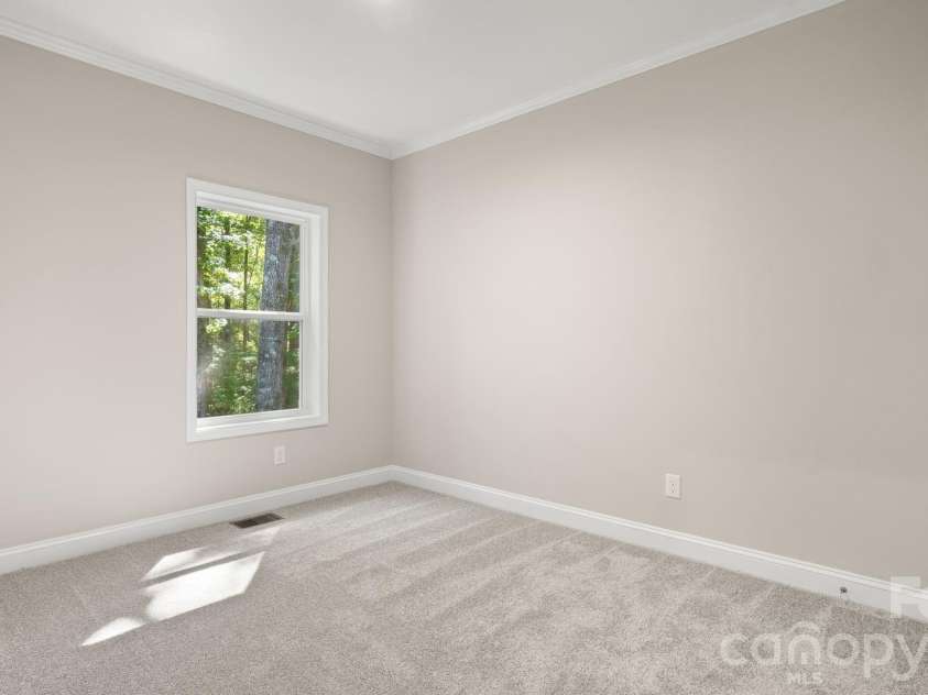 2820 rock chimney Circle, Lancaster, SC 29720.  MLS# CAR4423731, YatesRealty ID 50379. 