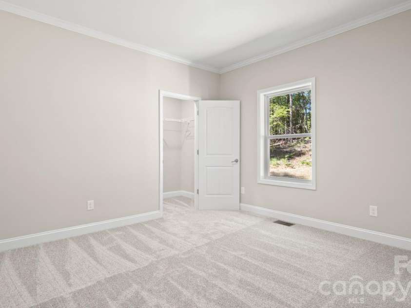 2820 rock chimney Circle, Lancaster, SC 29720.  MLS# CAR4423731, YatesRealty ID 50379. 