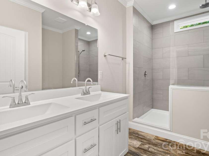 2820 rock chimney Circle, Lancaster, SC 29720.  MLS# CAR4423731, YatesRealty ID 50379. 