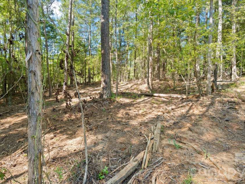 2820 rock chimney Circle, Lancaster, SC 29720.  MLS# CAR4423731, YatesRealty ID 50379. 
