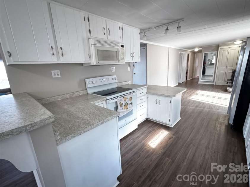 806 & 810 Hutch Mountain Road, Fletcher, NC 28732.  MLS# CAR4354336, YatesRealty ID 5038. 