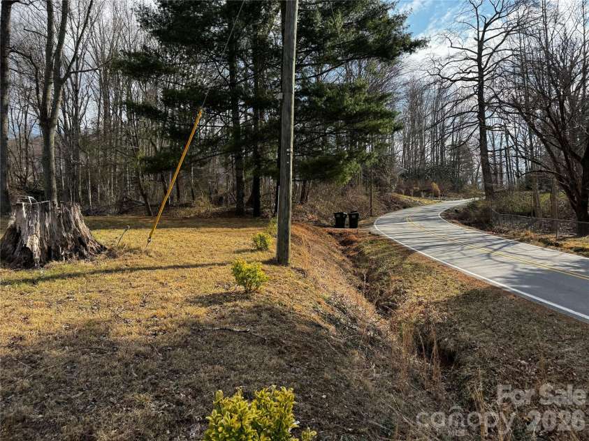 806 & 810 Hutch Mountain Road, Fletcher, NC 28732.  MLS# CAR4354336, YatesRealty ID 5038. 