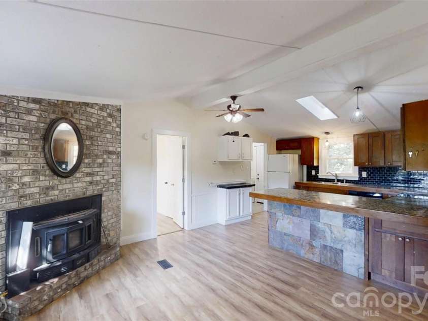 7 Fieldtop Lane, Arden, NC 28704.  MLS# CAR4423200, YatesRealty ID 50381. 