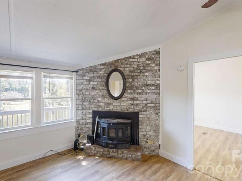 7 Fieldtop Lane, Arden, NC 28704.  MLS# CAR4423200, YatesRealty ID 50381. 