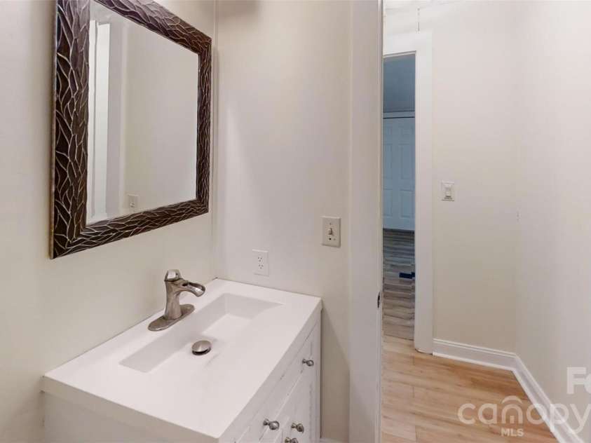 7 Fieldtop Lane, Arden, NC 28704.  MLS# CAR4423200, YatesRealty ID 50381. 