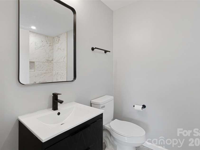 7 Browndale Road, Asheville, NC 28805.  MLS# CAR4421393, YatesRealty ID 50382. 