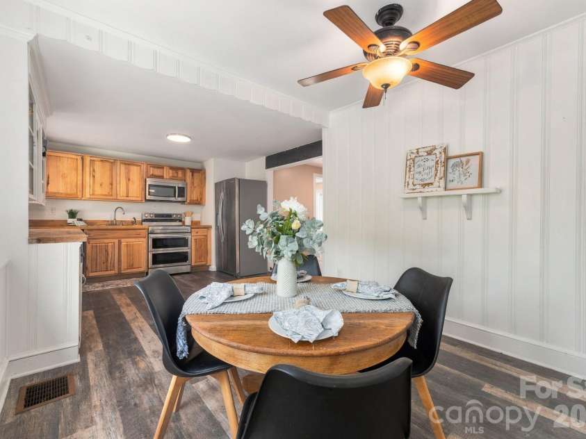 2119 Pisgah Drive, Canton, NC 28716.  MLS# CAR4421385, YatesRealty ID 50383. 