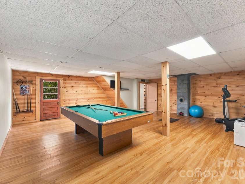 2119 Pisgah Drive, Canton, NC 28716.  MLS# CAR4421385, YatesRealty ID 50383. 