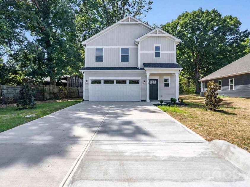 6819 Mint Street, Charlotte, NC 28214.  MLS# CAR4422512, YatesRealty ID 50384. 